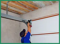 Quality Garage Door Service Carlsbad, CA 760-299-4050 - sprin-sid-gr-22m